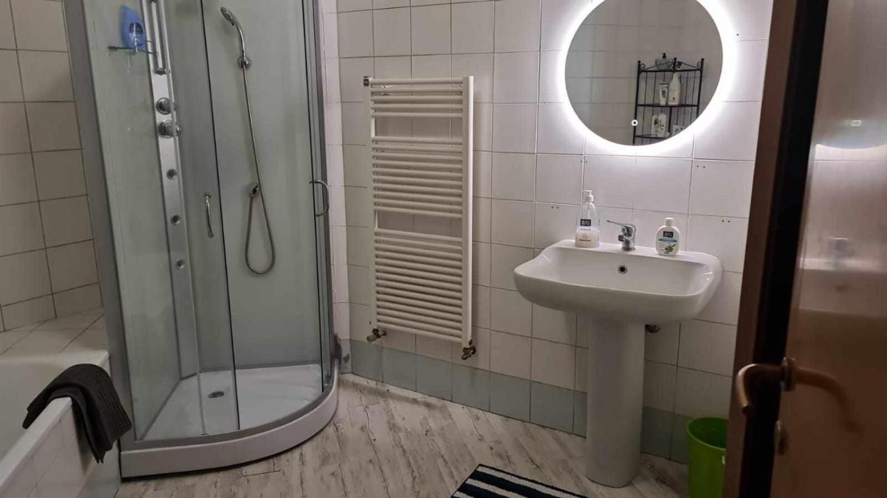Apartament Antica Casa Oddone Asti Zewnętrze zdjęcie